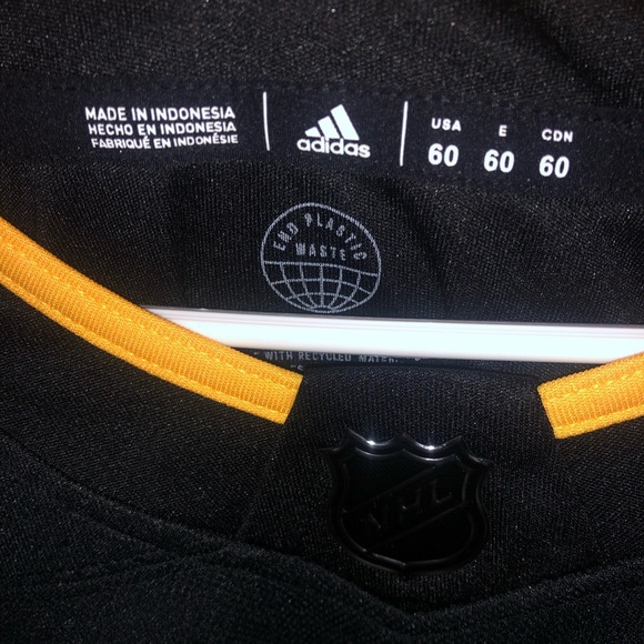 Pittsburgh Penguins alternate jersey (multiple sizes) - Picture 3 of 9